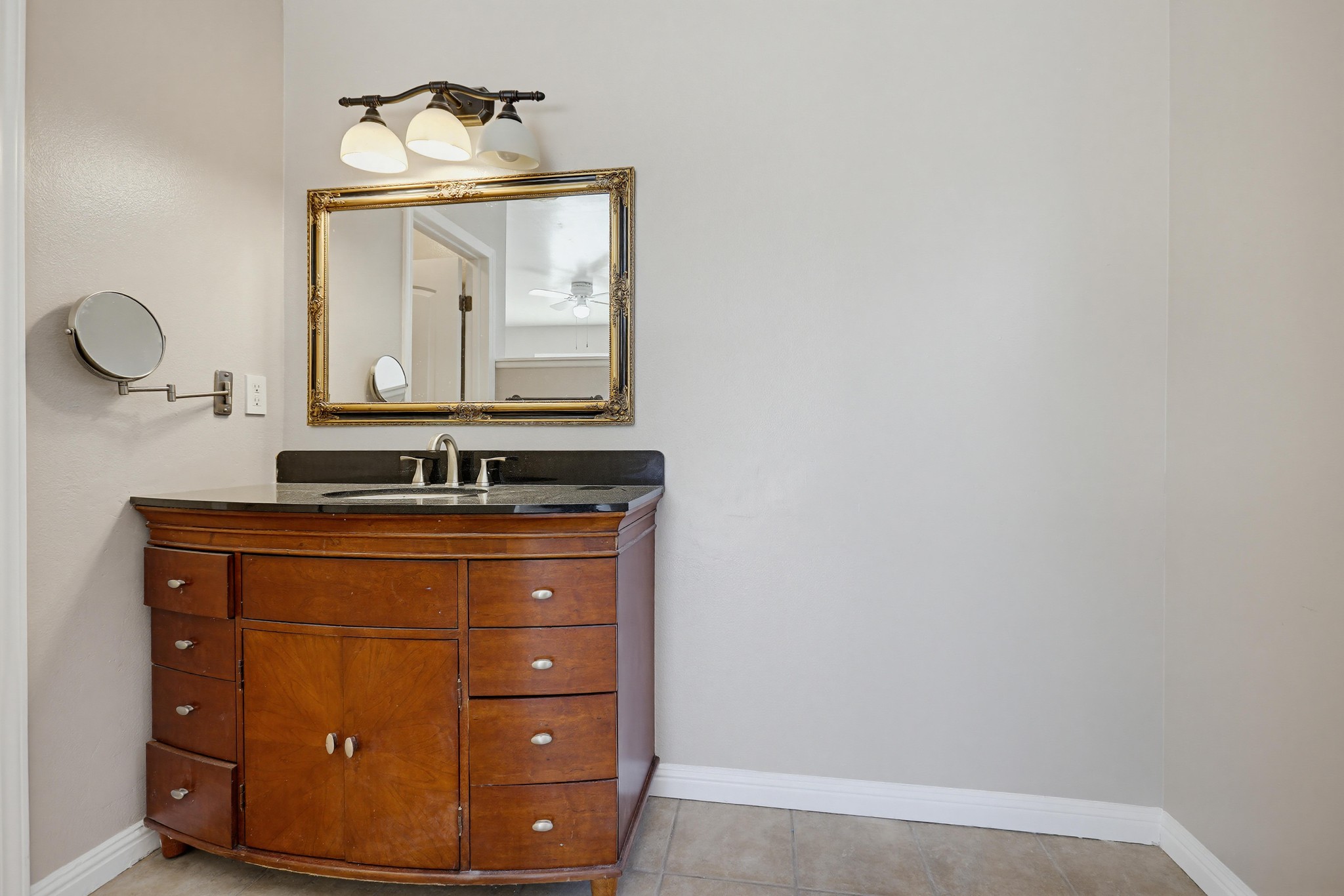 Virtual tour photo 27 of 54 for 243 N Pageant St