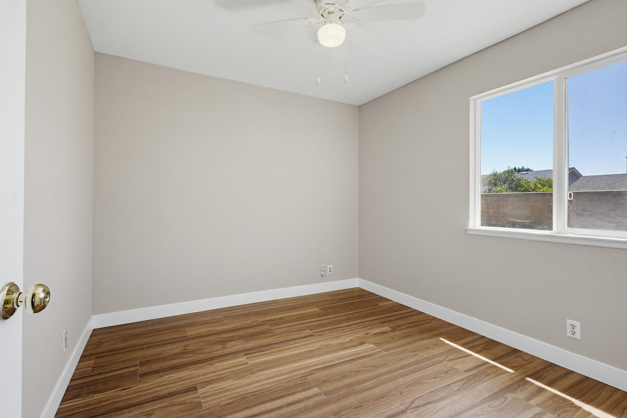 Virtual tour photo 38 of 54 for 243 N Pageant St