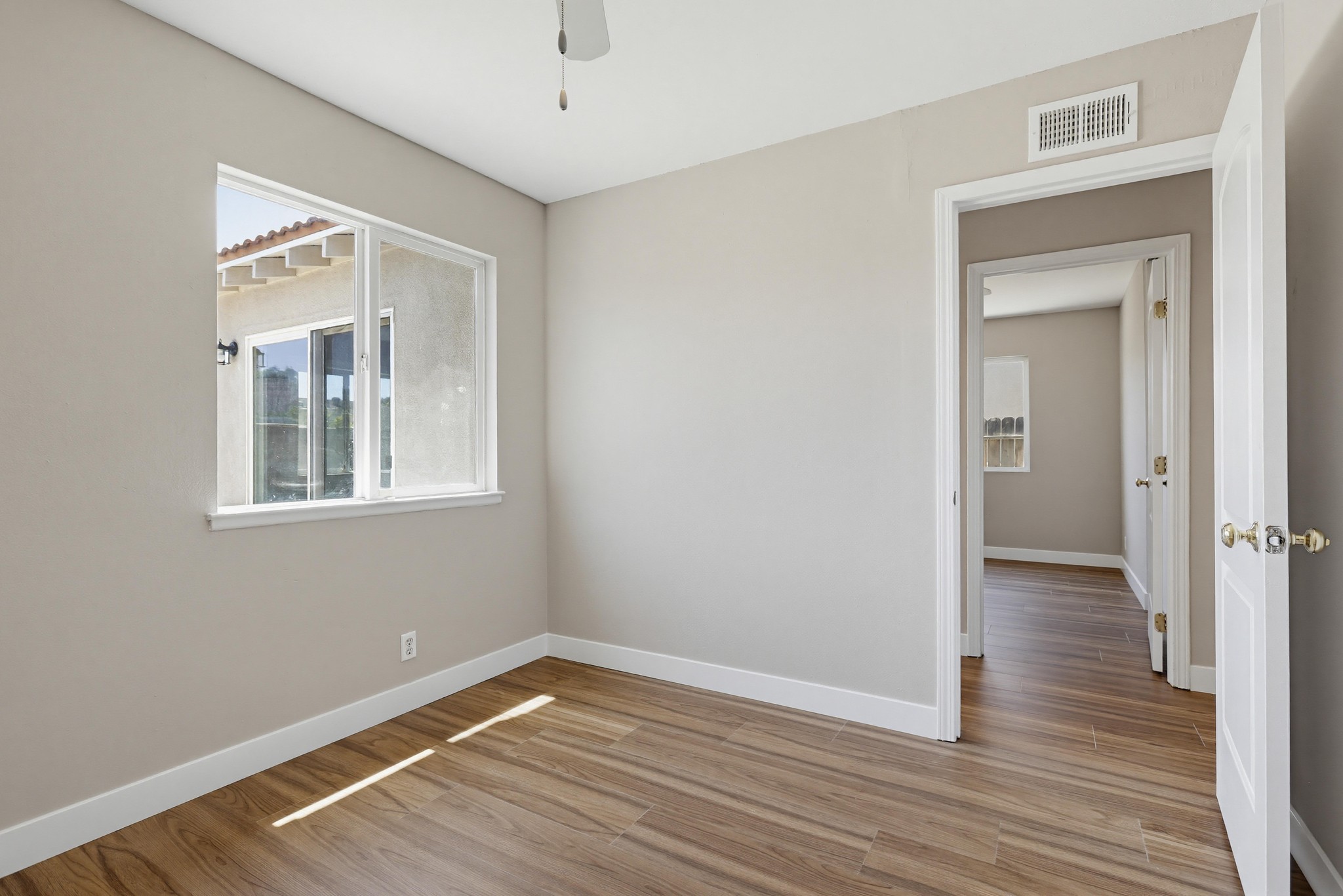 Virtual tour photo 39 of 54 for 243 N Pageant St