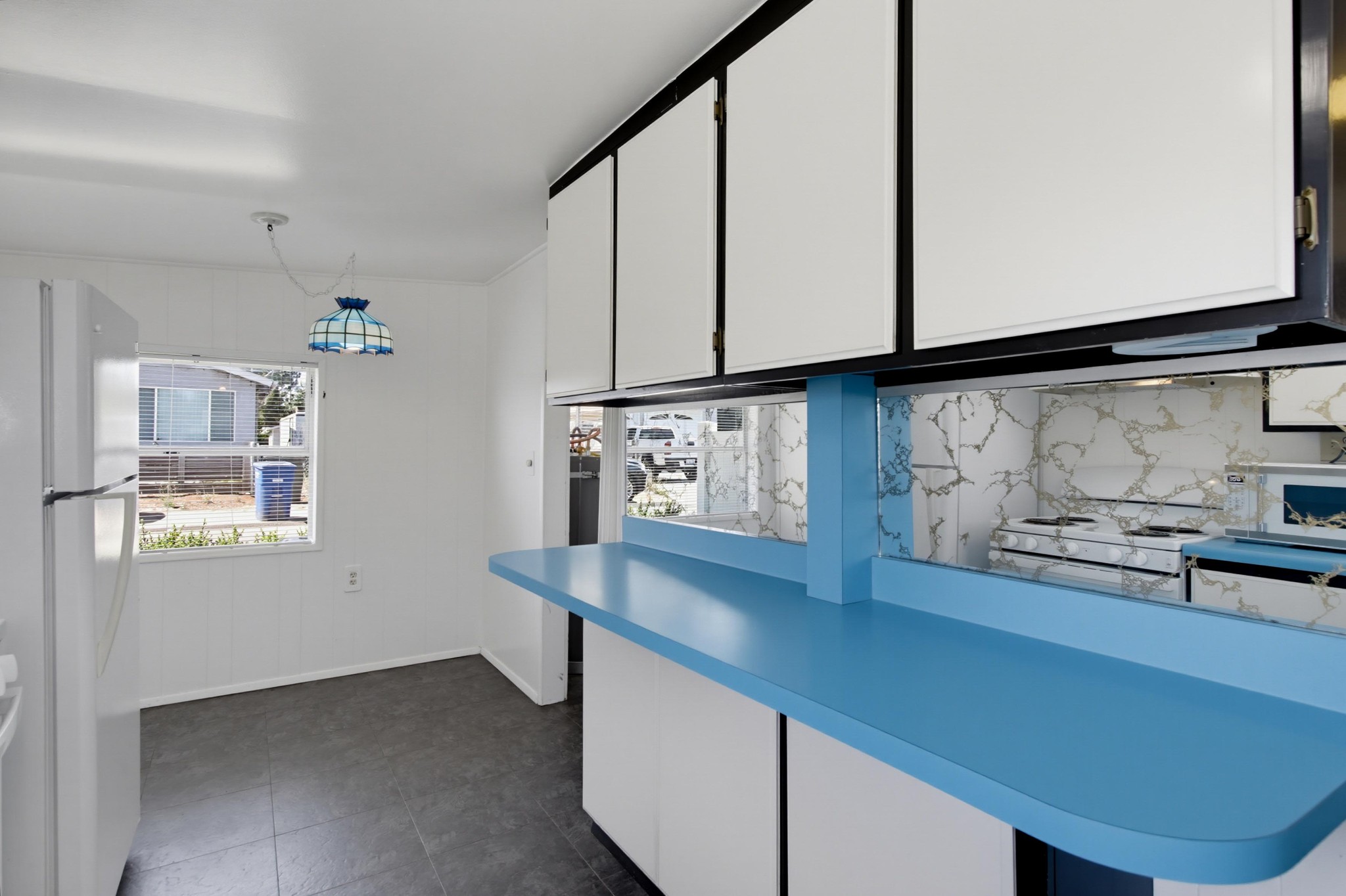 Virtual tour photo 17 of 47 for 243 North Ln