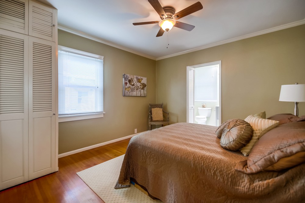 Virtual tour photo 33 of 46 for 2431 29th St