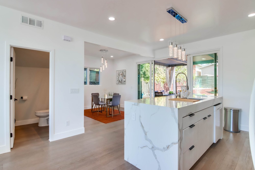 Virtual tour photo 23 of 68 for 2431 Union St