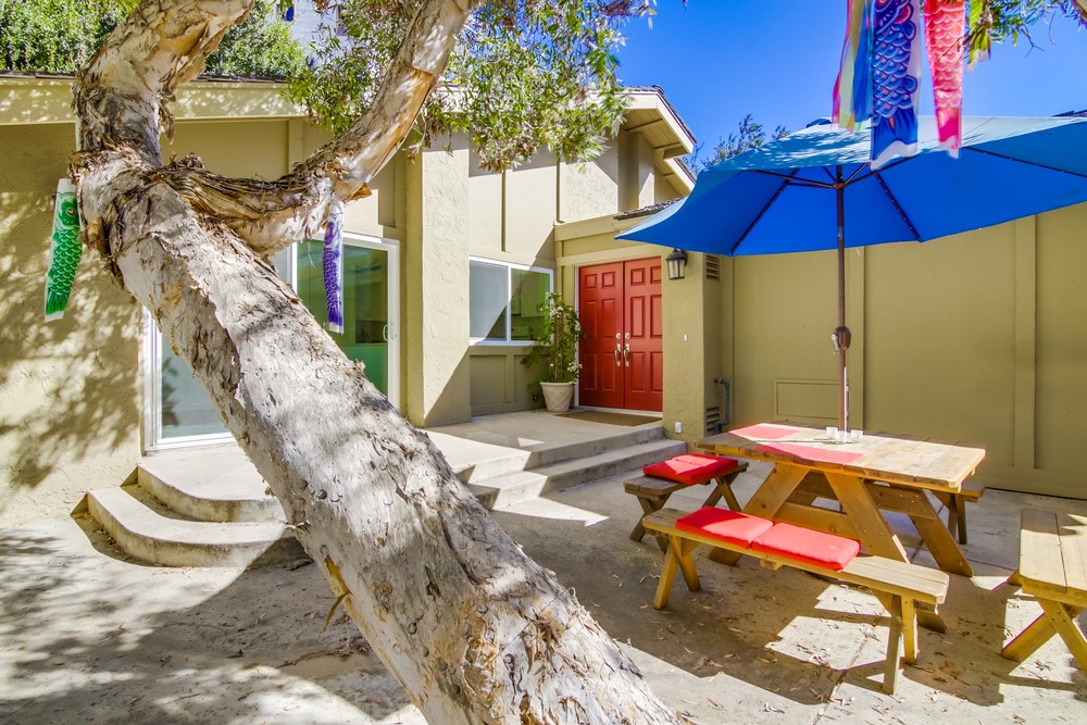Virtual tour photo 8 of 62 for 2432 Wilbur Ave