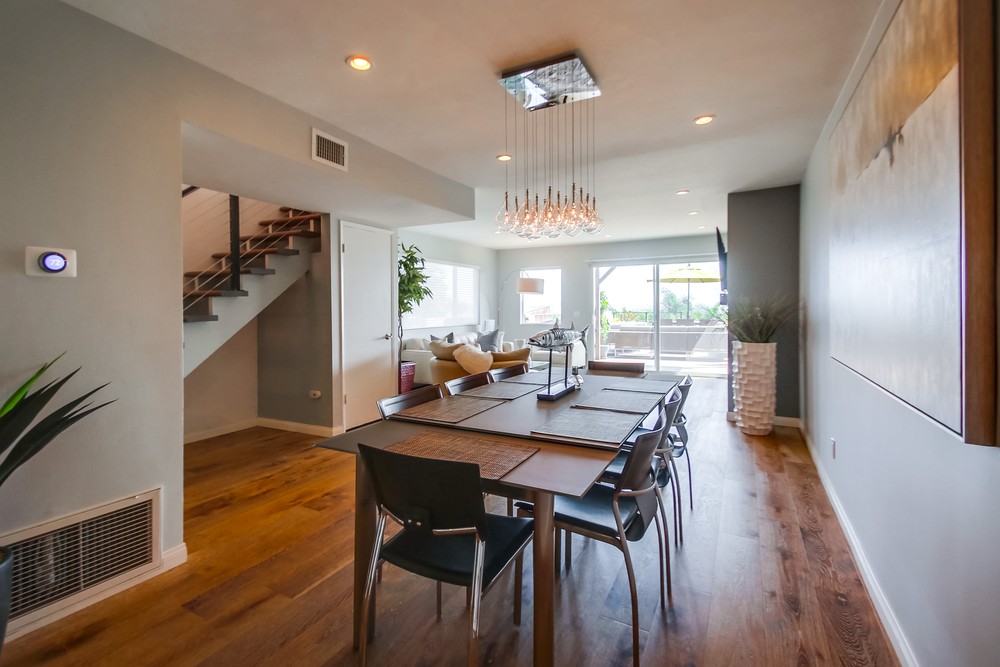 Virtual tour photo 7 of 57 for 2437 Beryl St