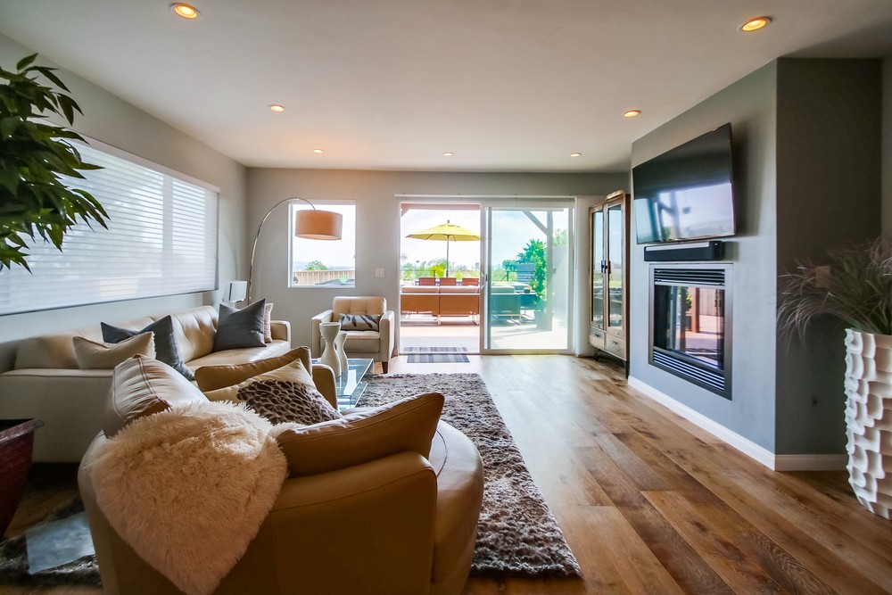 Virtual tour photo 12 of 57 for 2437 Beryl St