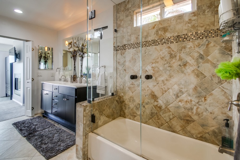 Virtual tour photo 37 of 57 for 2437 Beryl St