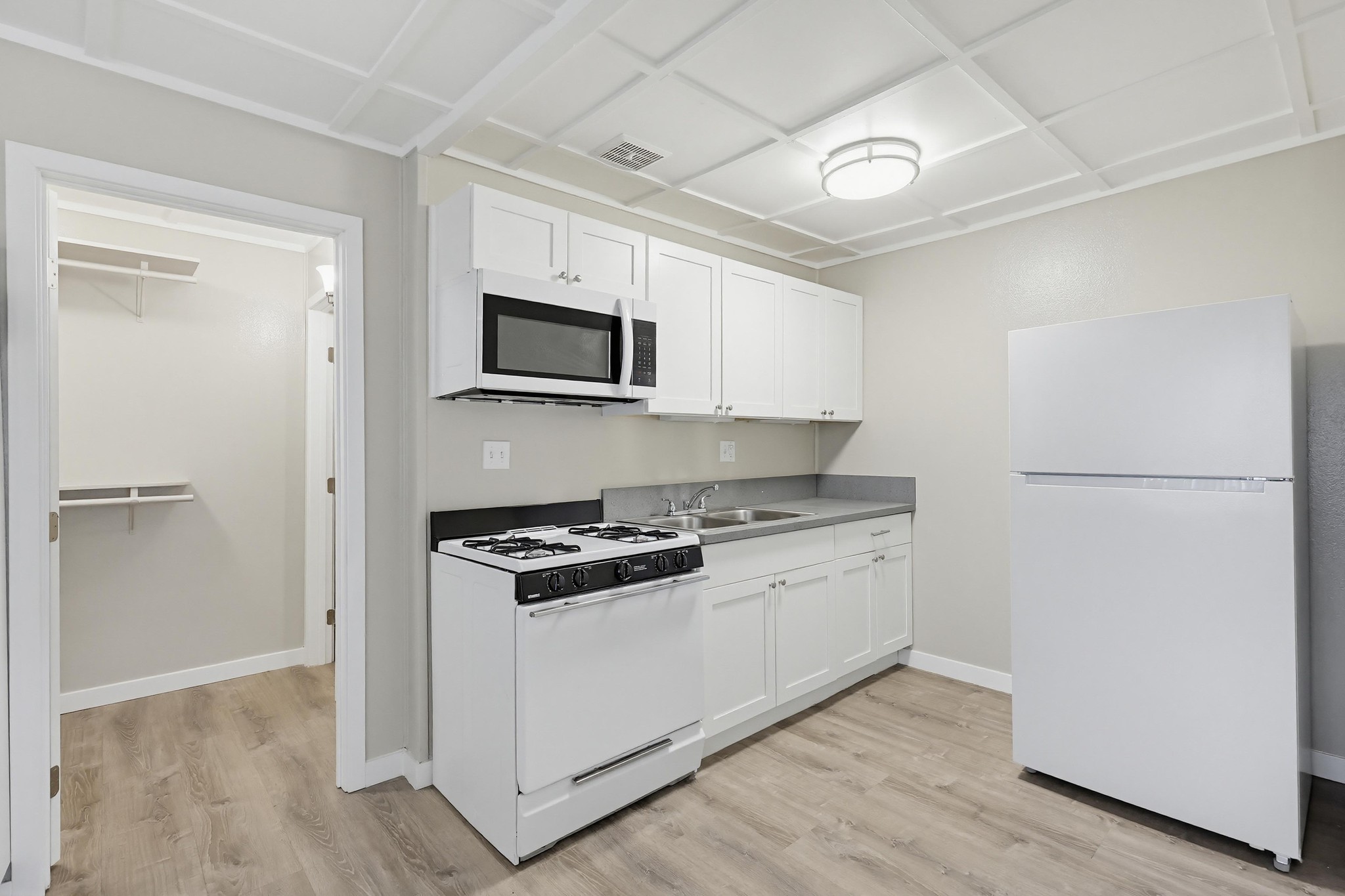Virtual tour photo 16 of 59 for 244 Palomar St