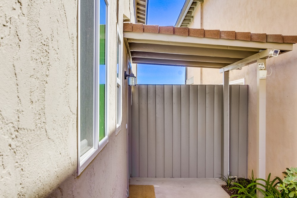 Virtual tour photo 5 of 60 for 2441 Geranium Street