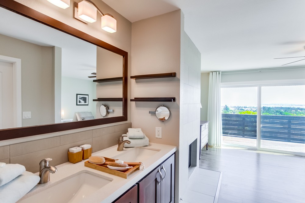 Virtual tour photo 41 of 60 for 2441 Geranium Street