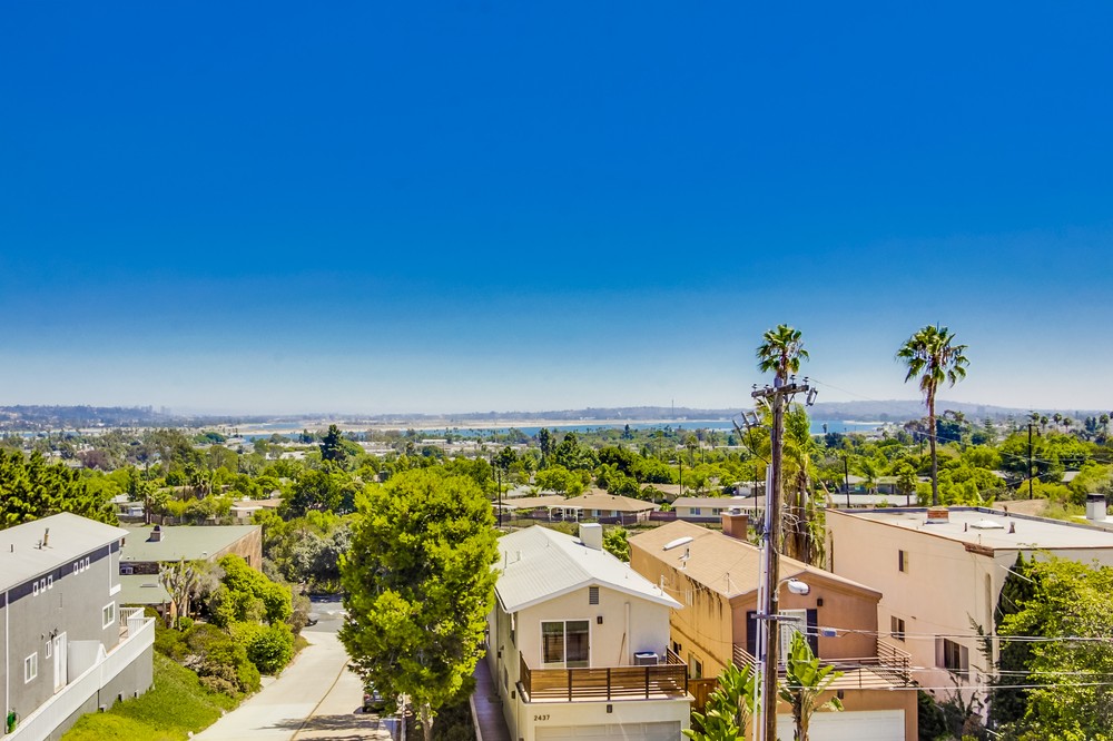 Virtual tour photo 48 of 60 for 2441 Geranium Street