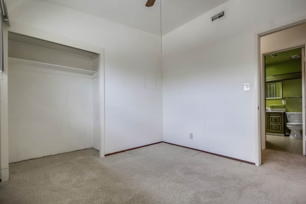 Virtual tour photo 28 of 43 for 2442 Greyling Dr