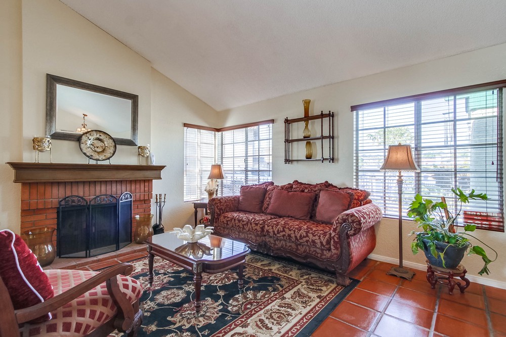 Virtual tour photo 11 of 77 for 2444 Montcliff Rd