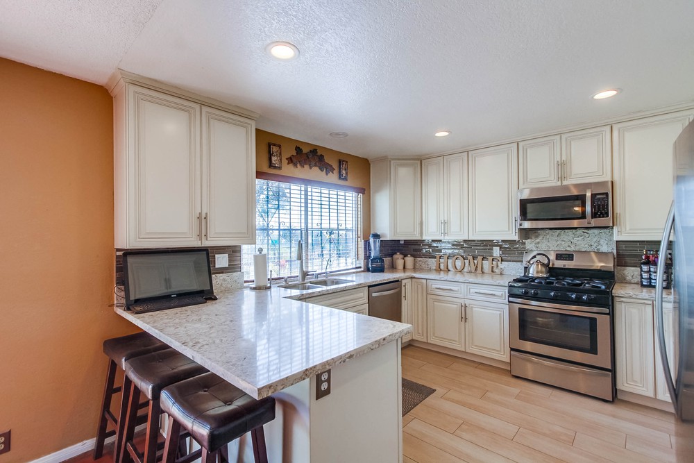 Virtual tour photo 23 of 77 for 2444 Montcliff Rd