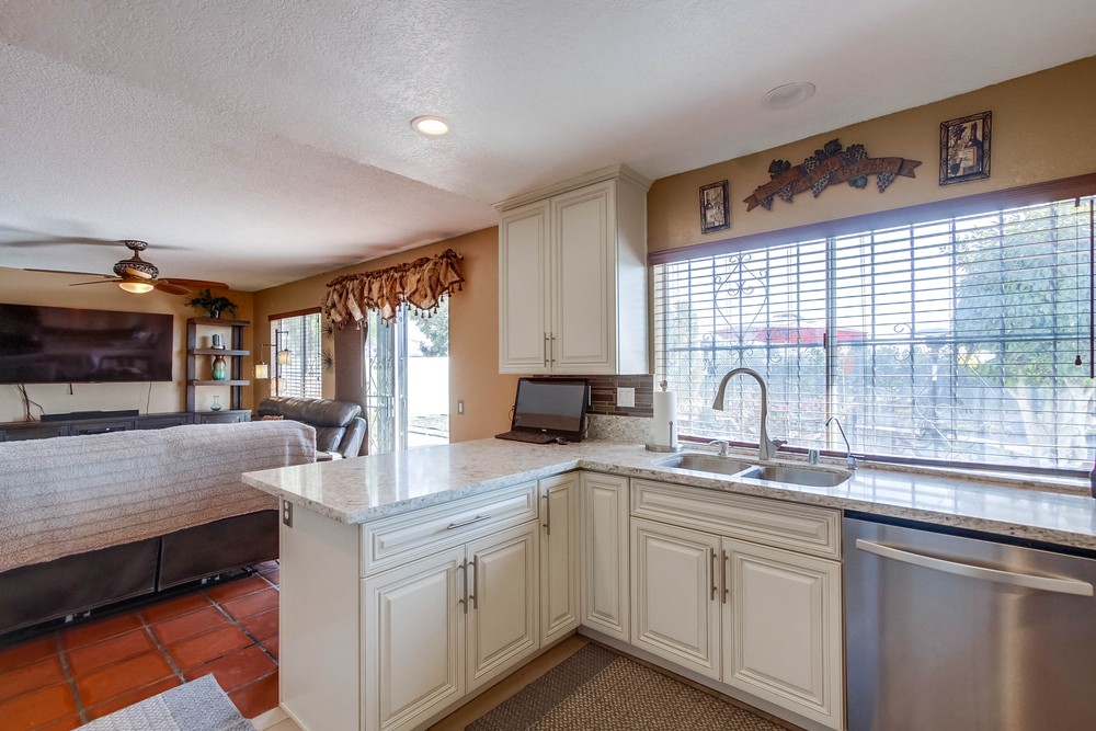 Virtual tour photo 31 of 77 for 2444 Montcliff Rd