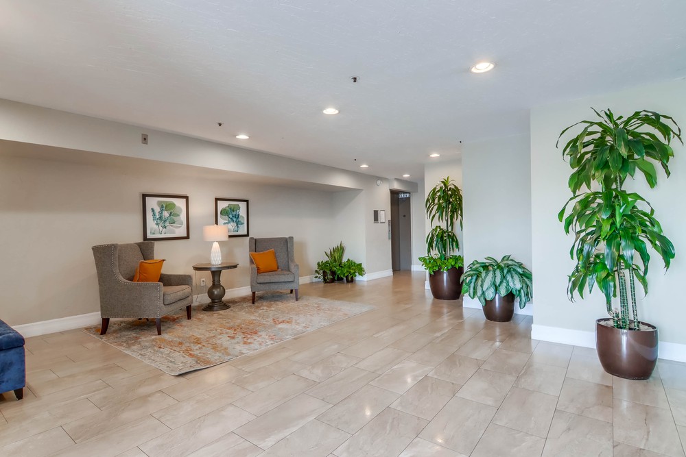 Virtual tour photo 6 of 59 for 2445 Brant St