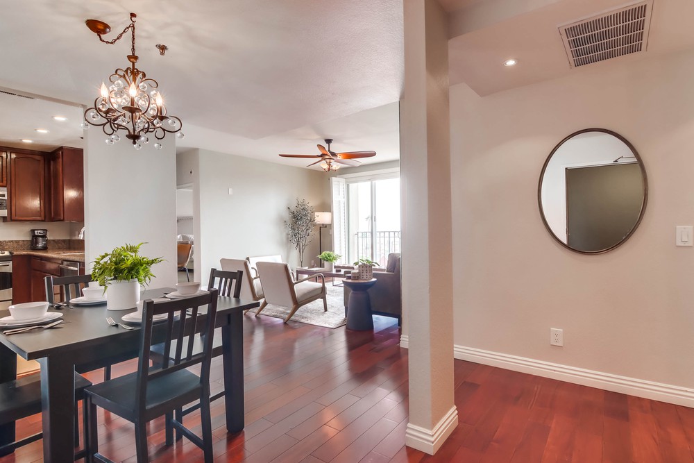 Virtual tour photo 7 of 59 for 2445 Brant St