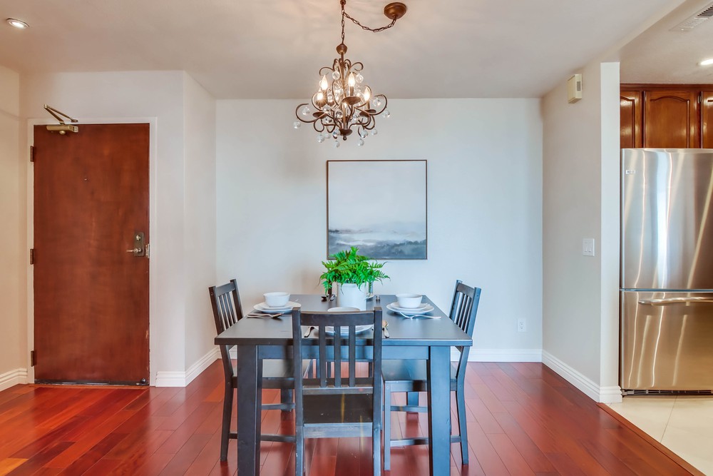 Virtual tour photo 11 of 59 for 2445 Brant St