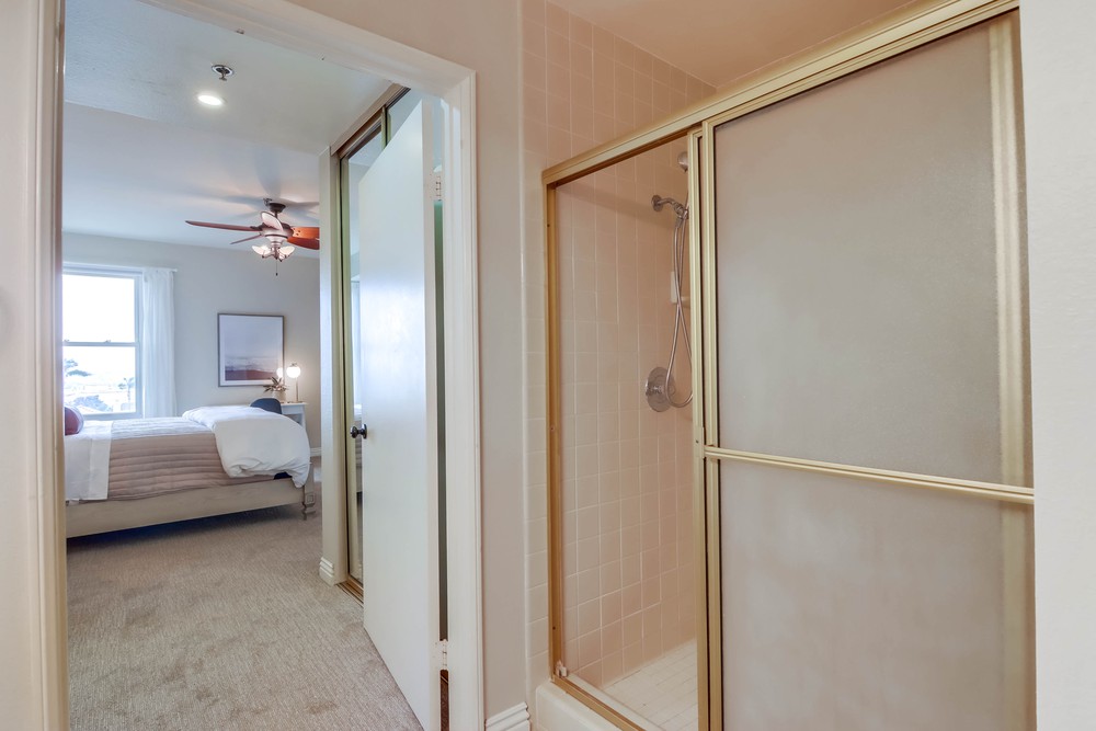 Virtual tour photo 44 of 59 for 2445 Brant St