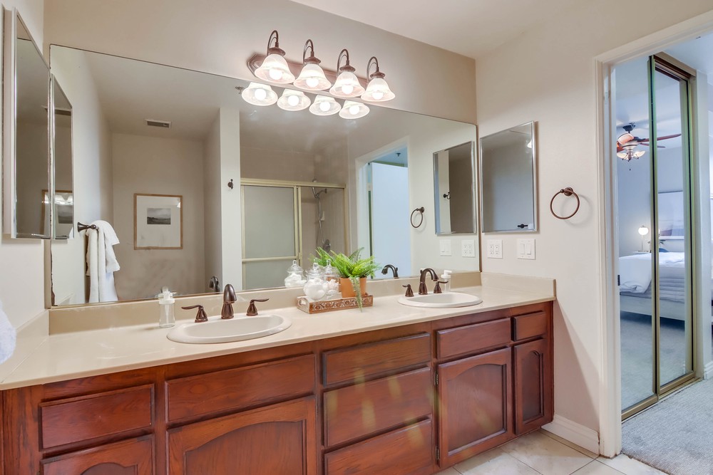 Virtual tour photo 45 of 59 for 2445 Brant St