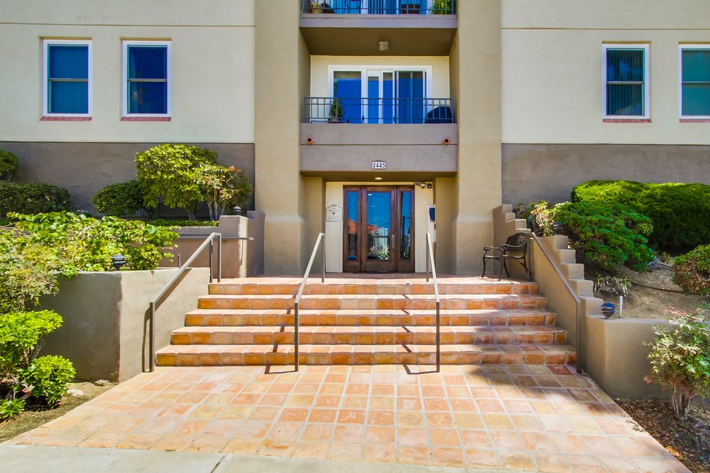 Virtual tour photo 5 of 64 for 2445 Brant Street #209