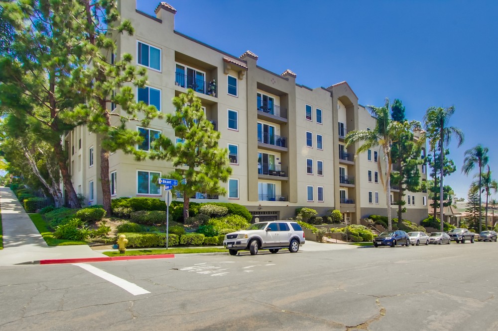 Virtual tour photo 58 of 64 for 2445 Brant Street #209
