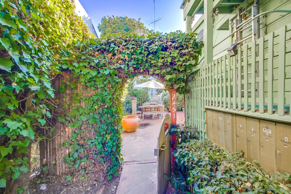 Virtual tour photo 9 of 22 for 2449 A St