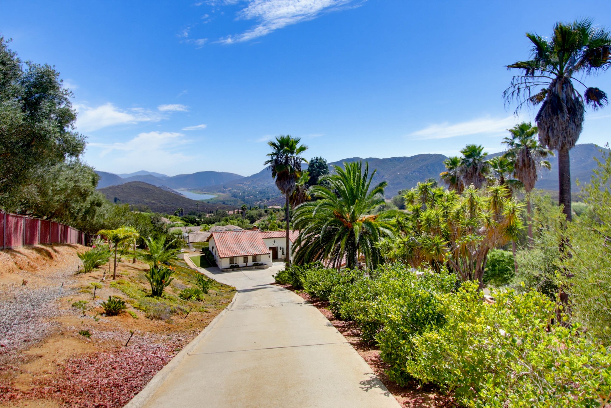 Virtual tour photo 4 of 108 for 2450 Vista Lago Terrace