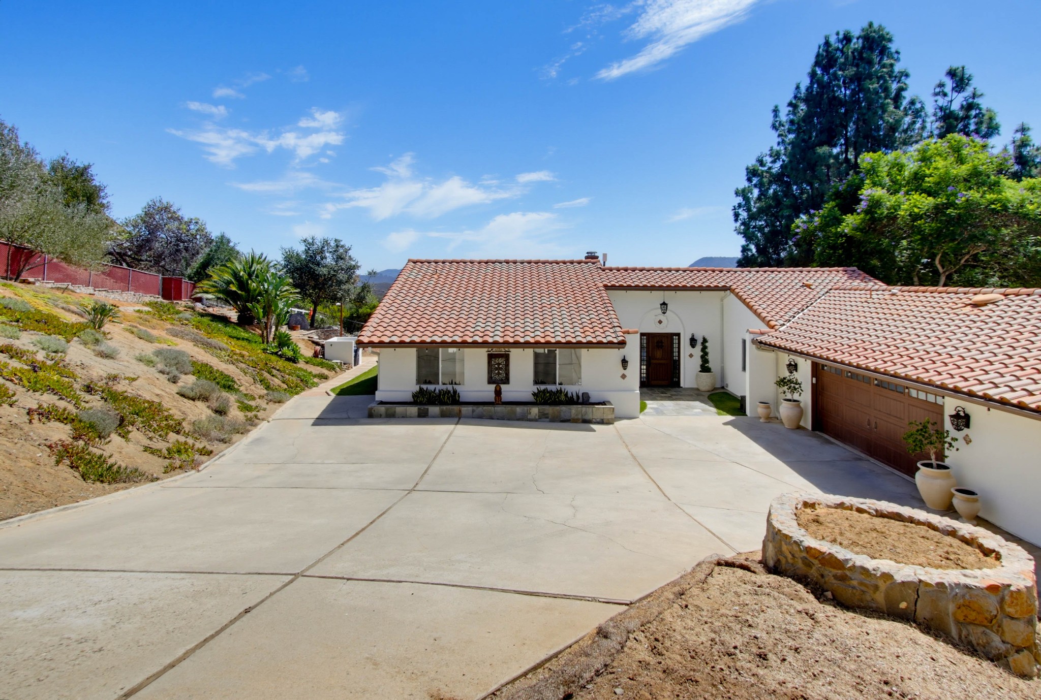 Virtual tour photo 8 of 108 for 2450 Vista Lago Terrace