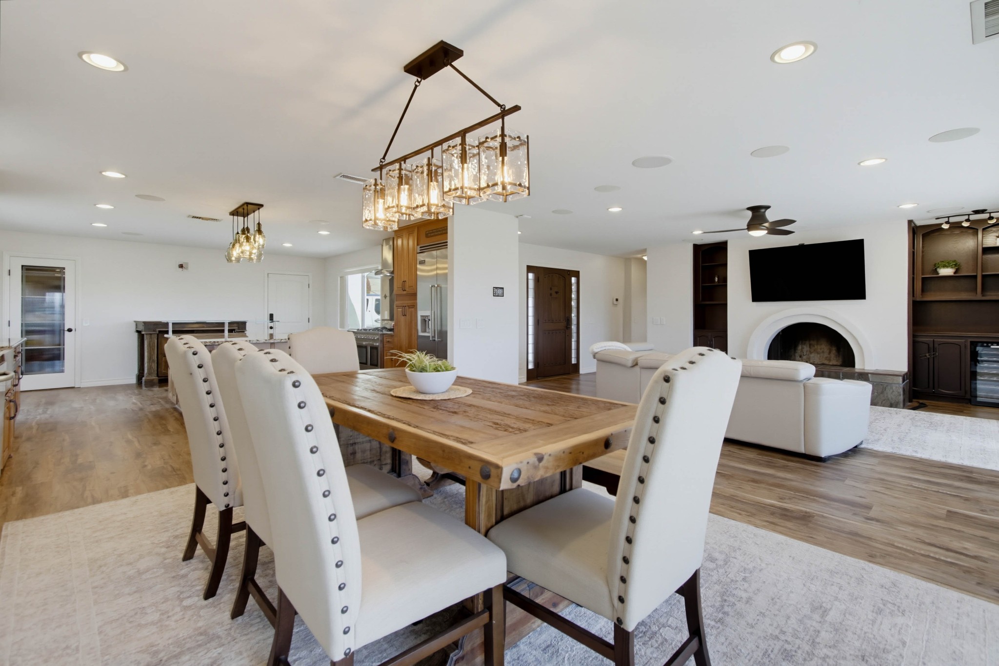 Virtual tour photo 20 of 108 for 2450 Vista Lago Terrace