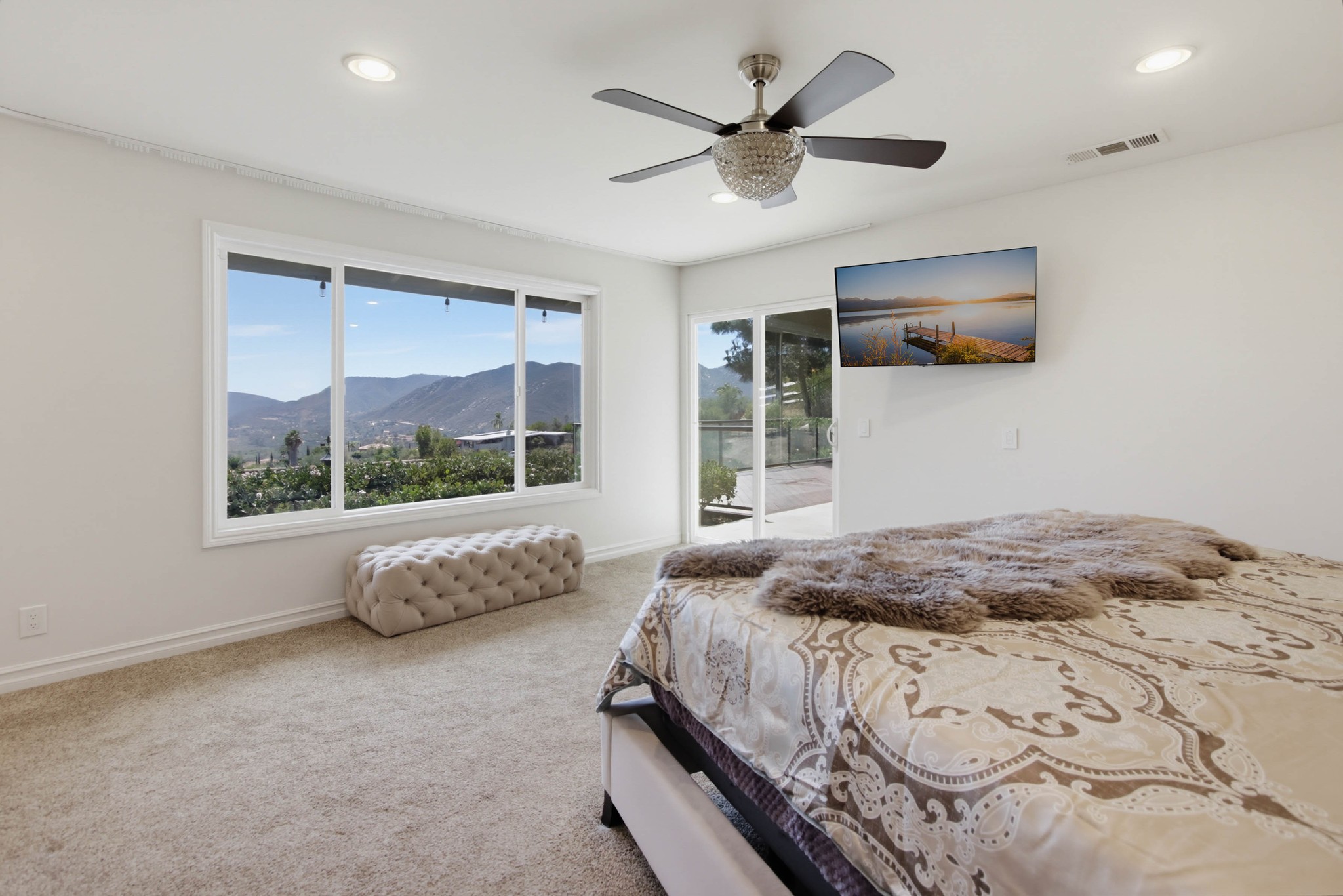 Virtual tour photo 38 of 108 for 2450 Vista Lago Terrace