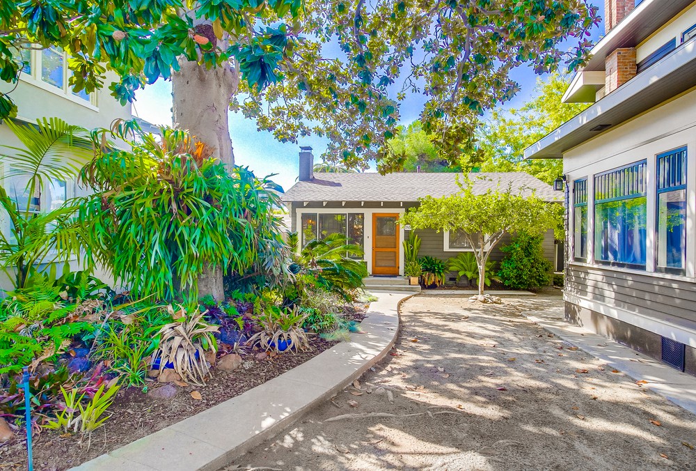 Virtual tour photo 6 of 48 for 2453 B St