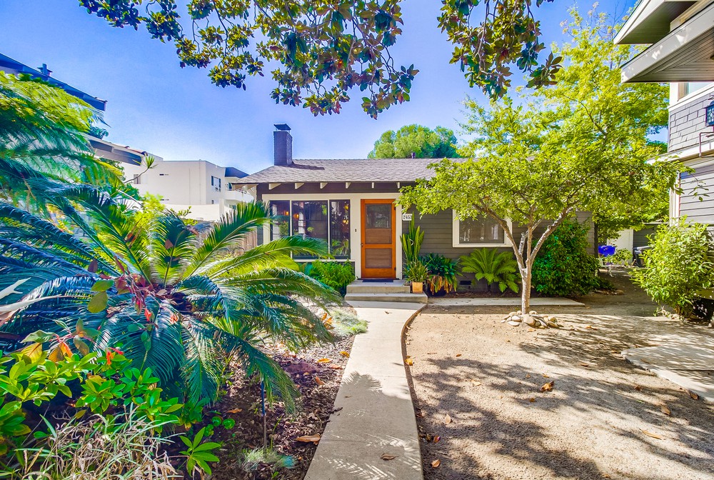 Virtual tour photo 7 of 48 for 2453 B St