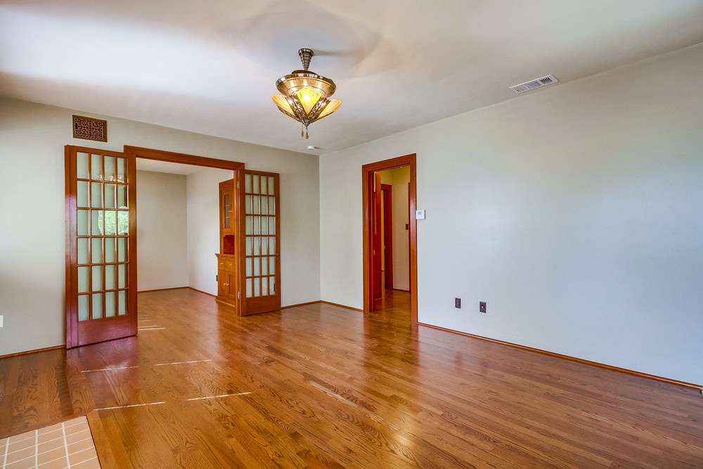 Virtual tour photo 13 of 48 for 2453 B St