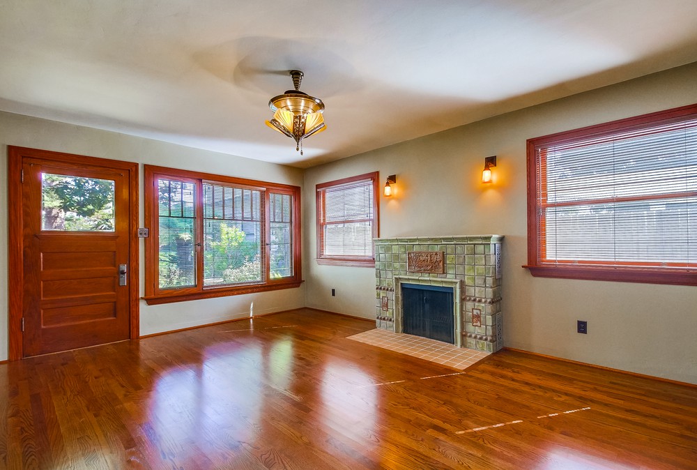 Virtual tour photo 14 of 48 for 2453 B St