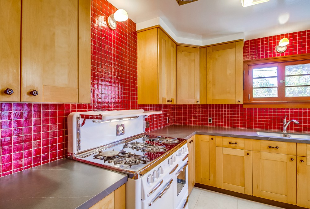 Virtual tour photo 23 of 48 for 2453 B St
