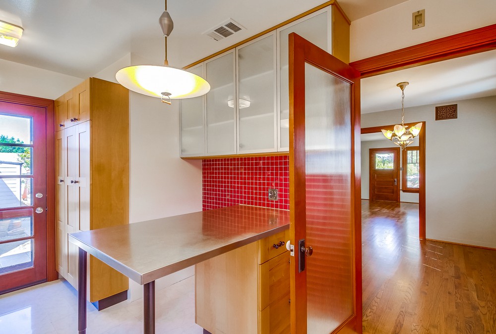 Virtual tour photo 27 of 48 for 2453 B St