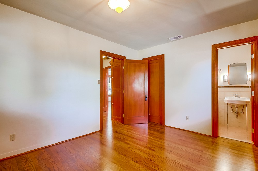 Virtual tour photo 30 of 48 for 2453 B St