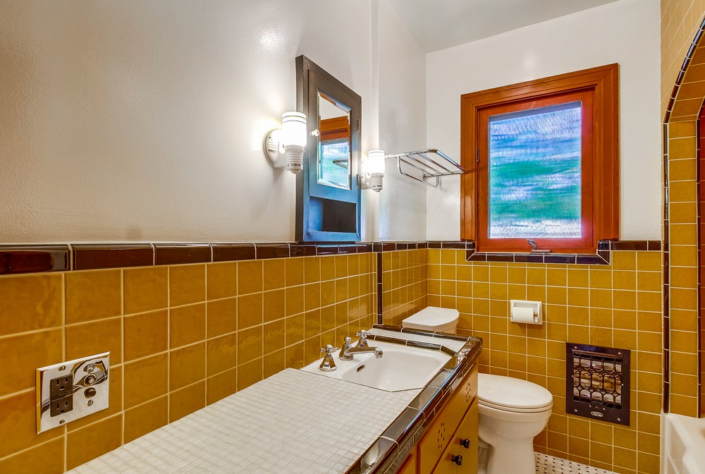 Virtual tour photo 38 of 48 for 2453 B St