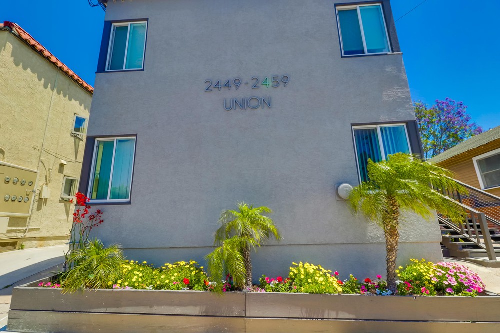 Virtual tour photo 3 of 31 for 2455 Union St