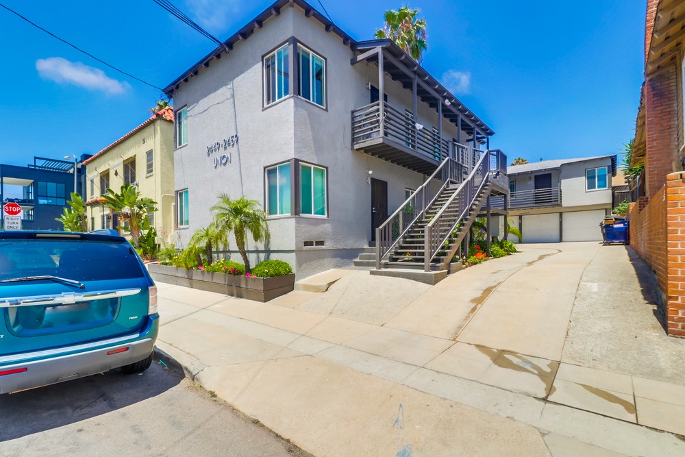 Virtual tour photo 3 of 27 for 2457 Union St