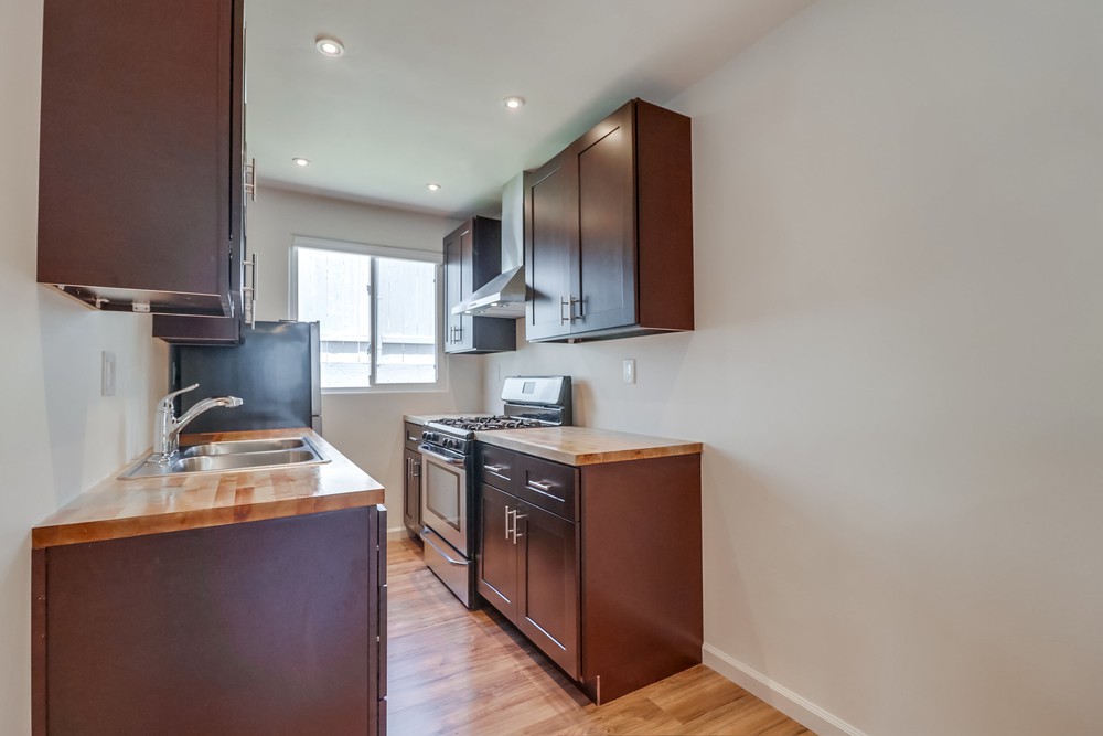 Virtual tour photo 12 of 27 for 2457 Union St