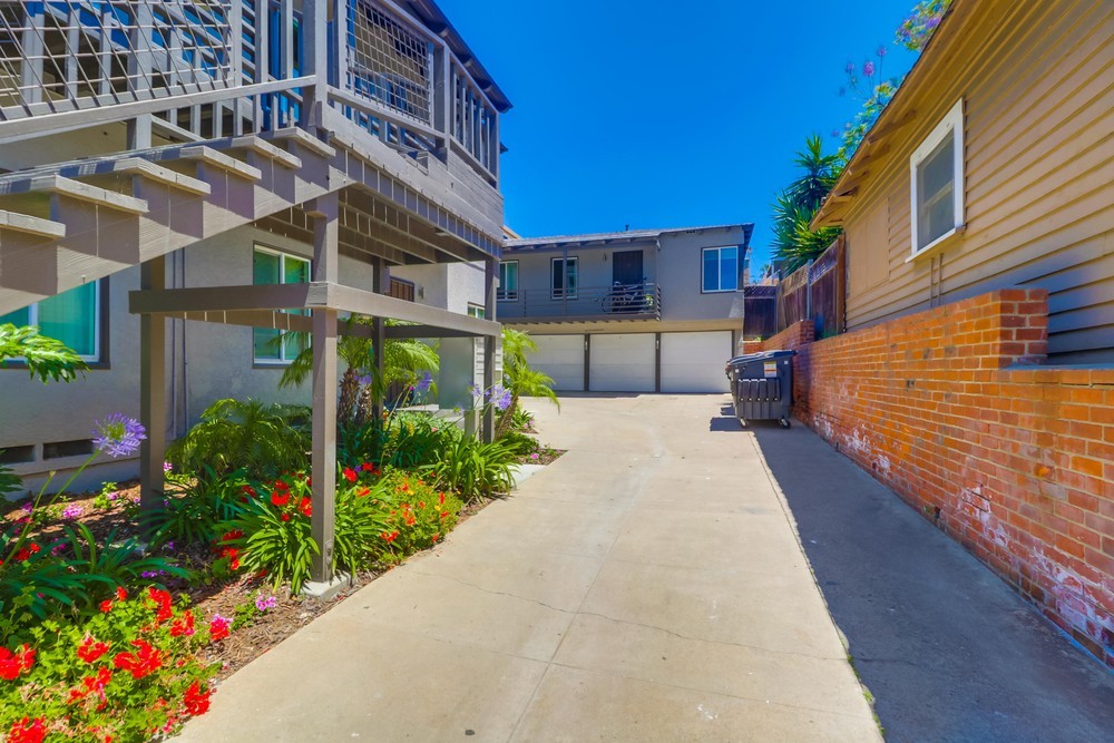 Virtual tour photo 4 of 27 for 2457 Union St