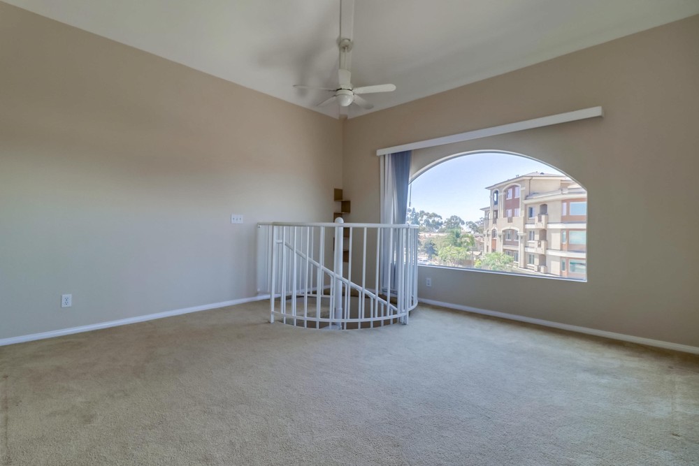 Virtual tour photo 17 of 27 for 246 W Washington St