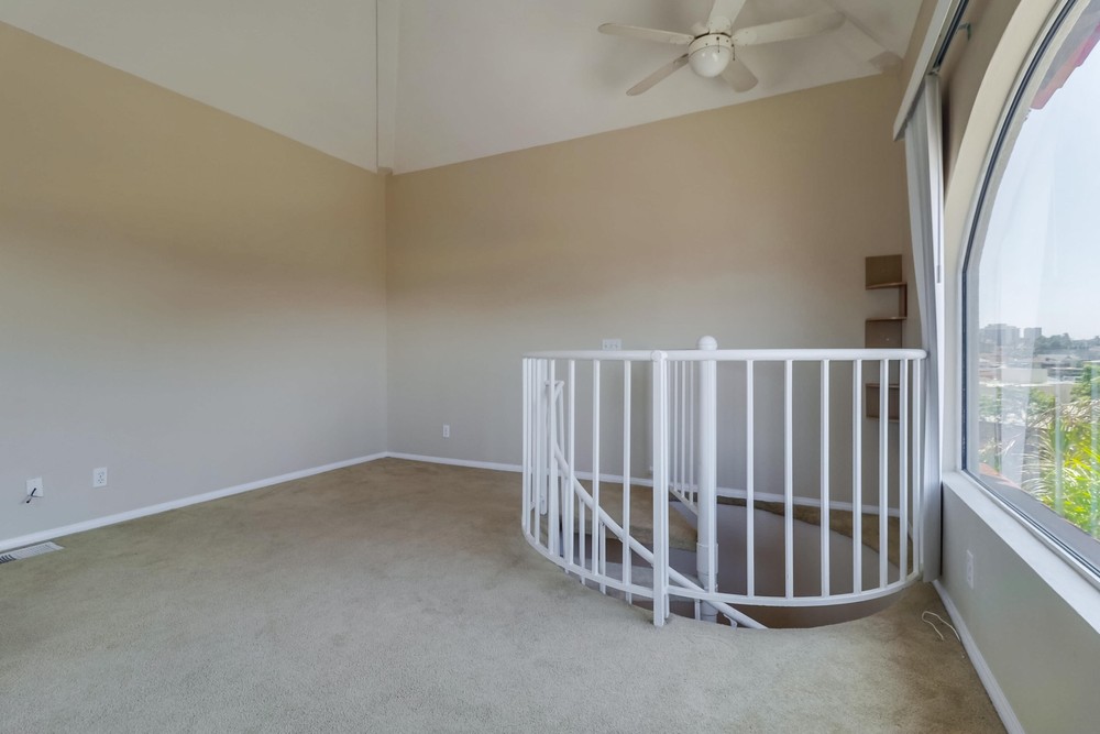 Virtual tour photo 18 of 27 for 246 W Washington St