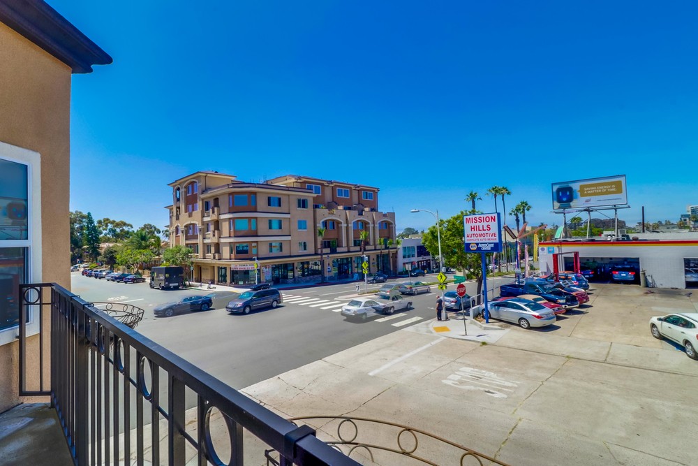 Virtual tour photo 22 of 27 for 246 W Washington St