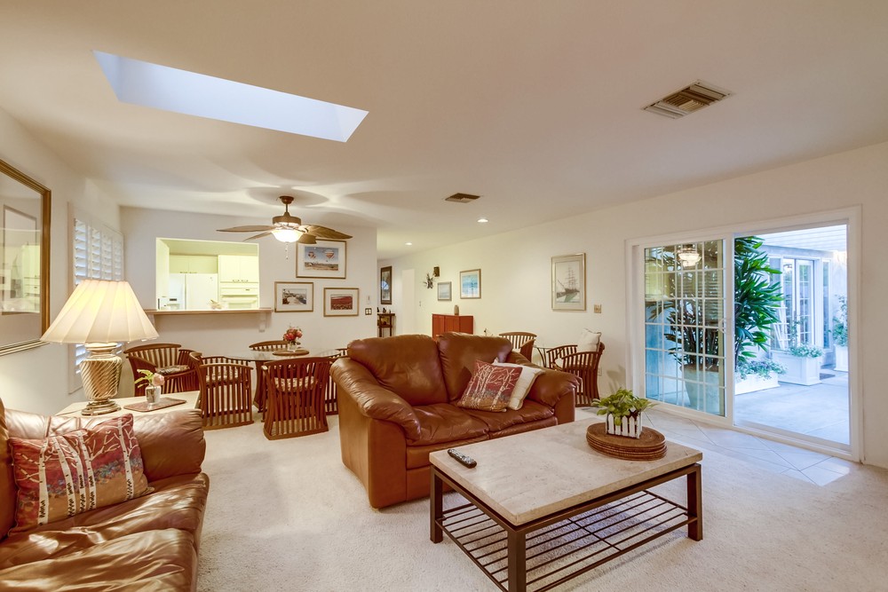 Virtual tour photo 18 of 47 for 2460 Blue Jay Dr