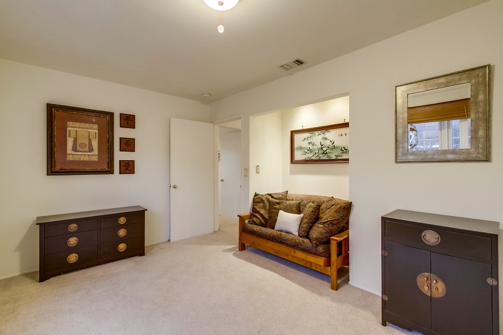 Virtual tour photo 36 of 47 for 2460 Blue Jay Dr