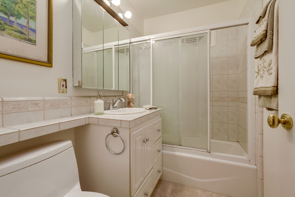 Virtual tour photo 38 of 47 for 2460 Blue Jay Dr