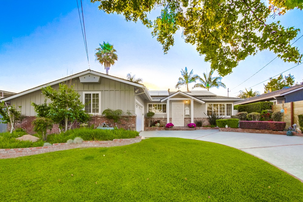 Virtual tour photo 40 of 47 for 2460 Blue Jay Dr