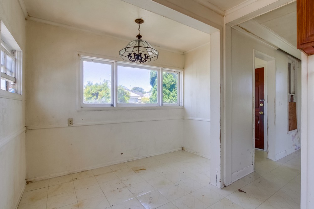 Virtual tour photo 17 of 69 for 2461 J St